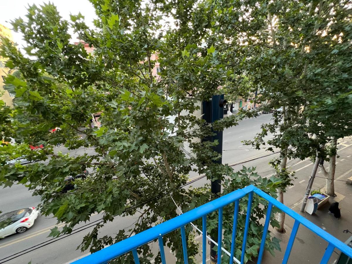 Pekini Street Apartment Tbilisi Luaran gambar